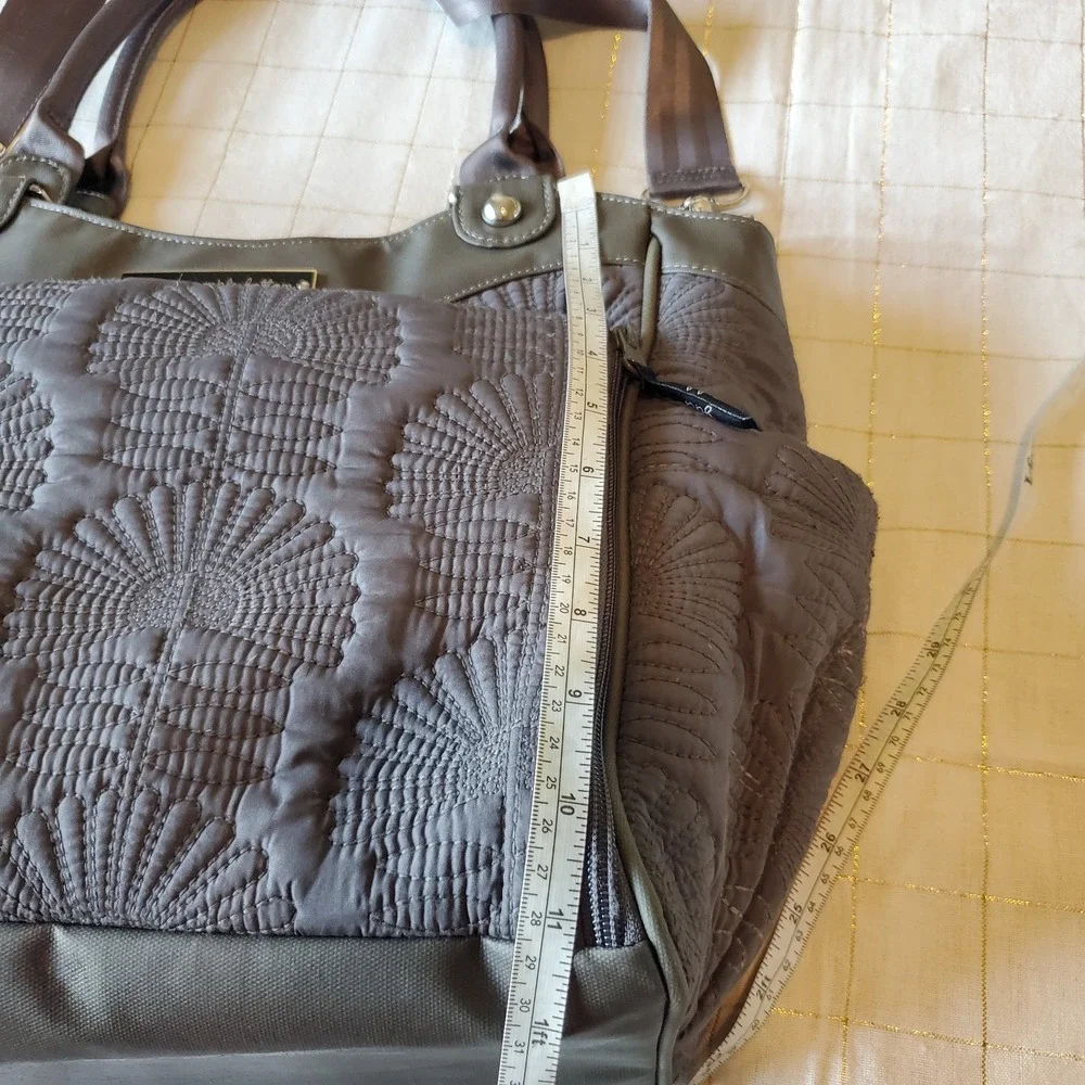 Petunia Pickle Bottom Convertible Diaper Bag‎ Backpack Tote Gray Floral Quilted